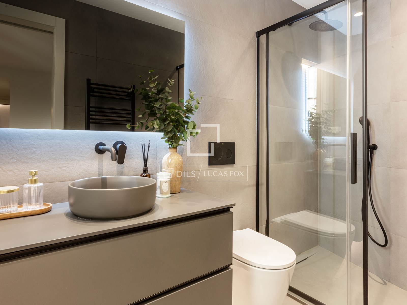 Huoneisto Barcelona, Espanja 3 makuuhuonetta, 120 m2 No. 160845