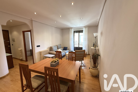 Commercial property in Leon, Spain 244 sq.m. No. 172959