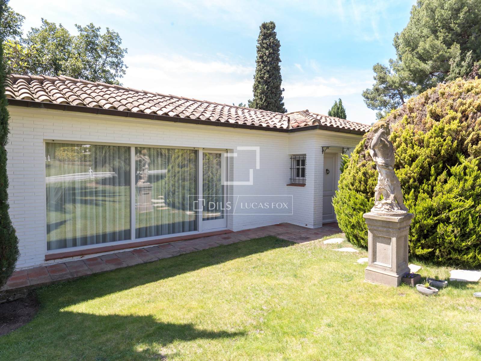 Castles in Sant Just Desvern, Barcelona, Spain 9 bedrooms, 734 sq.m. No. 192602