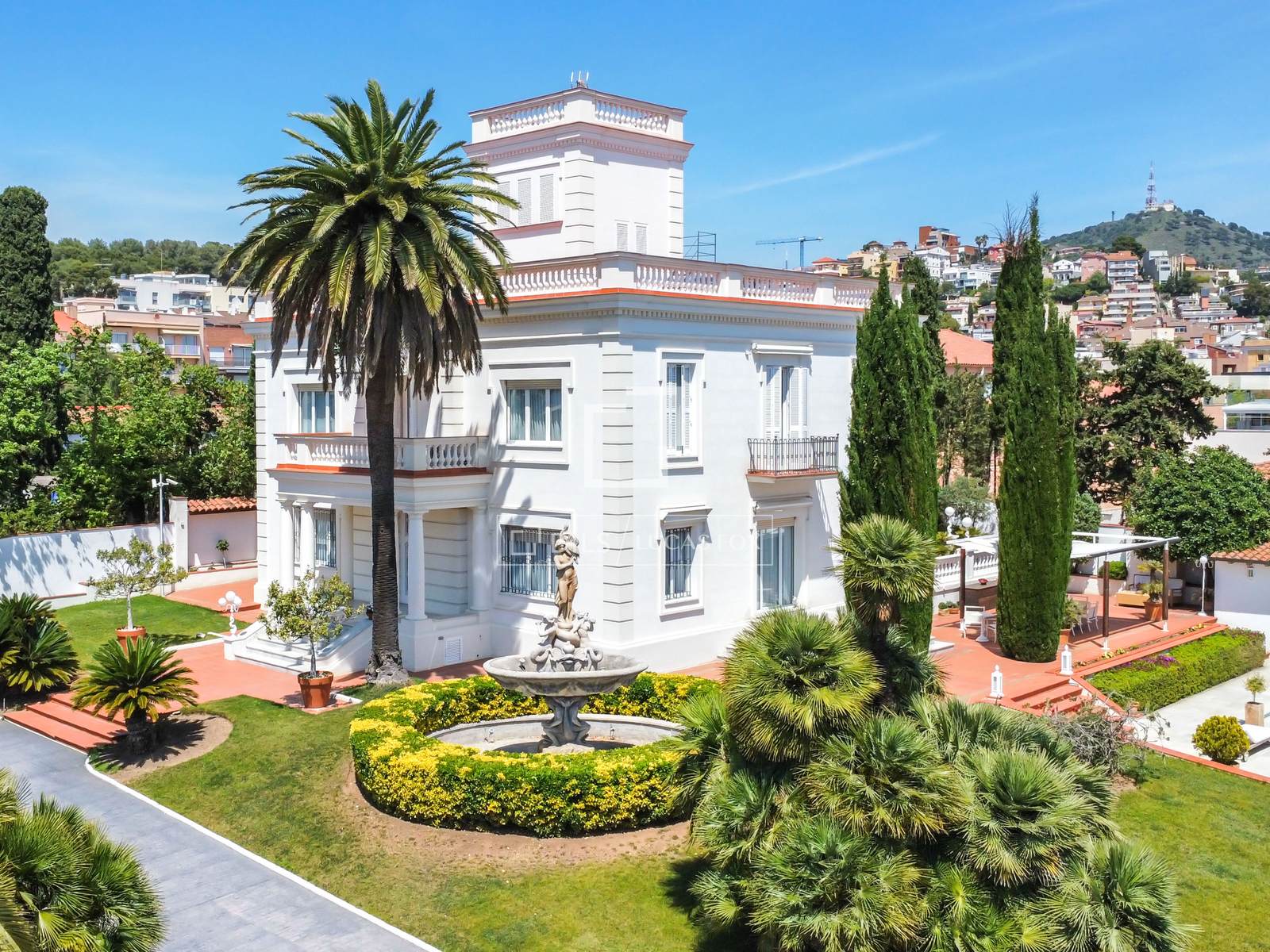 Castles in Sant Just Desvern, Barcelona, Spain 9 bedrooms, 734 sq.m. No. 192602