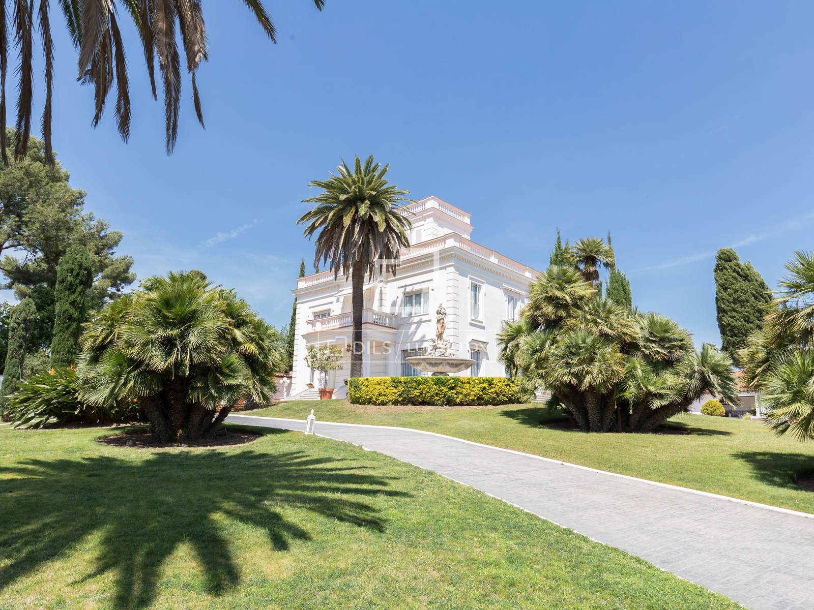 Castles in Sant Just Desvern, Barcelona, Spain 9 bedrooms, 734 sq.m. No. 192602