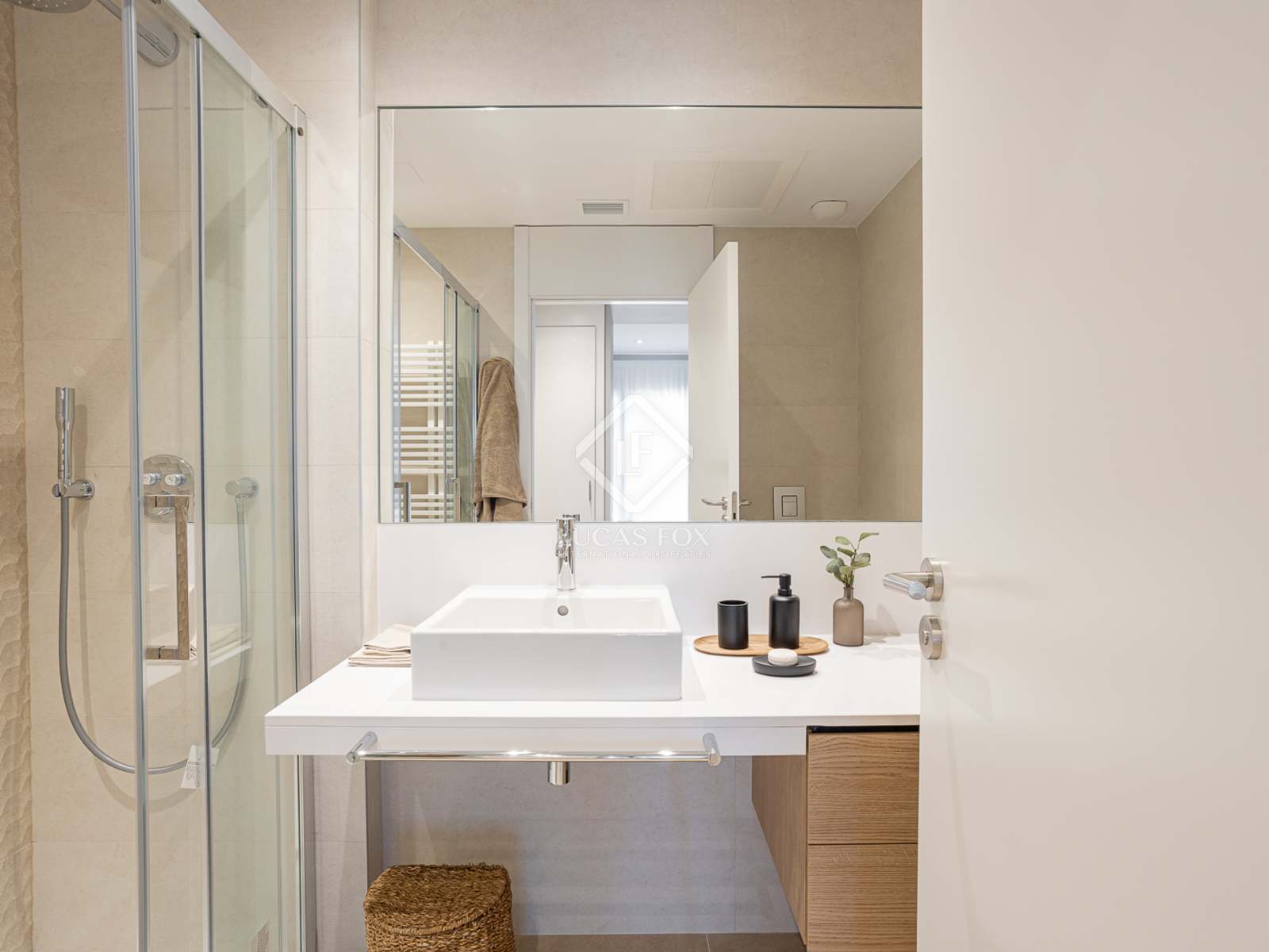 Wohnung in Barcelona, Spanien 3 Schlafzimmer, 94 m2 Nr. 192603