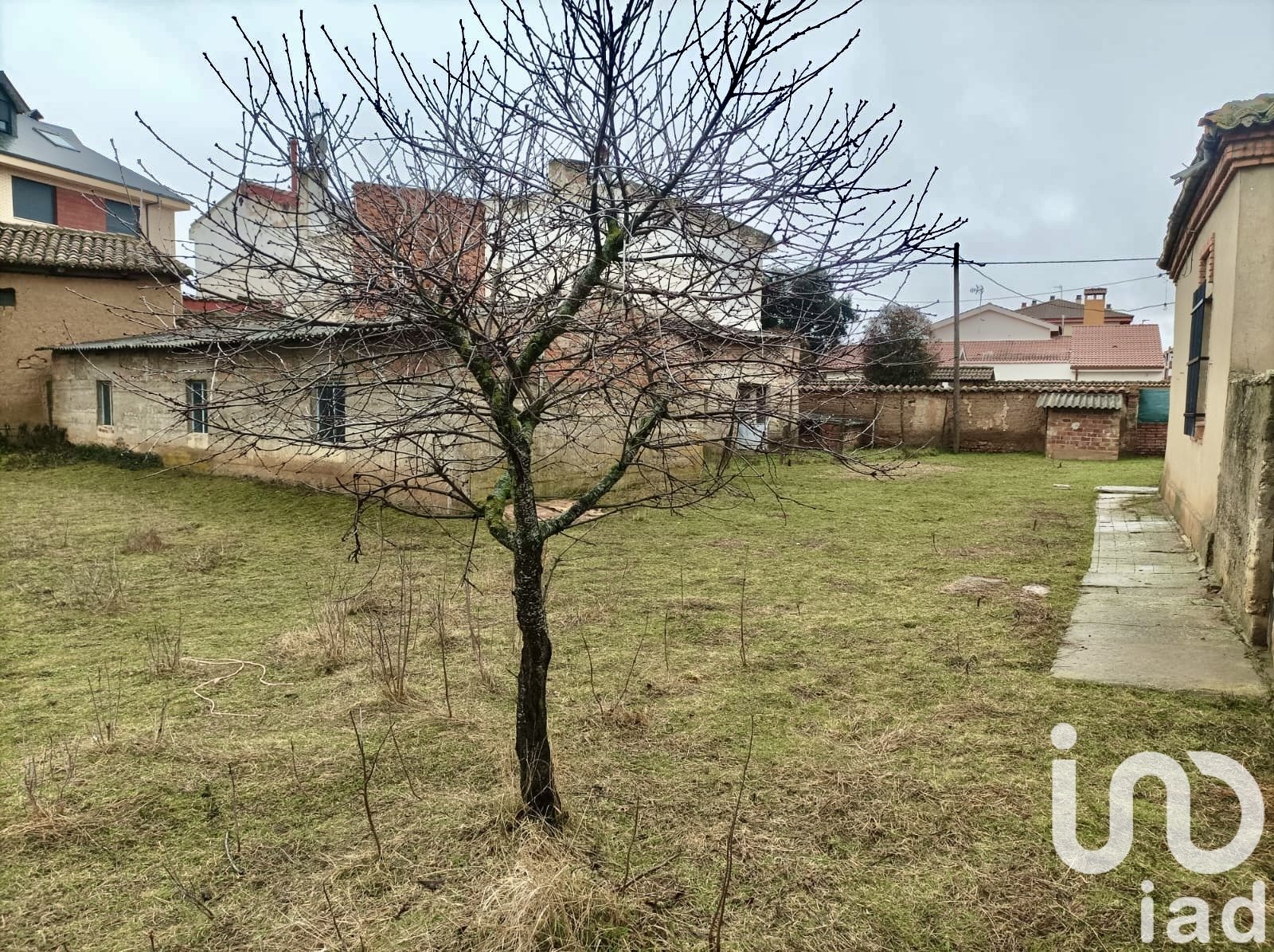Terreno a Villaquilambre, Leon, Spagna 7601 mq. N° 153228