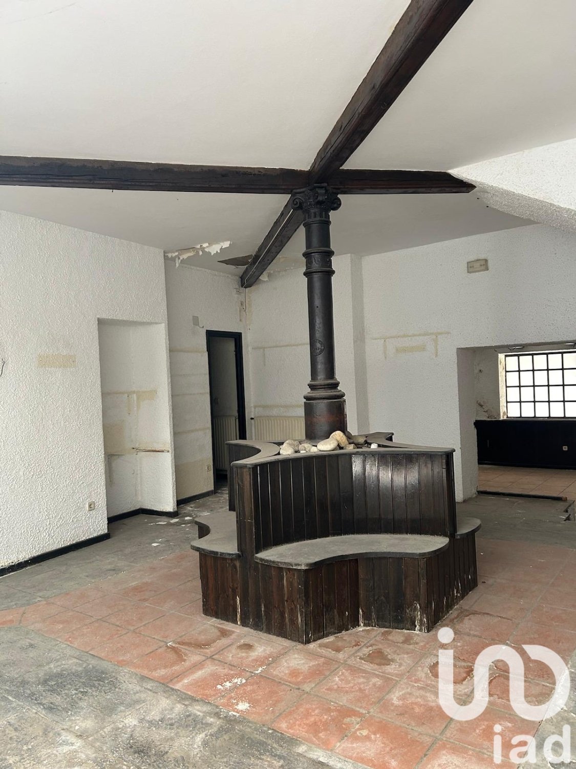 Commercial property à Puigcerda, Girona, Espagne 850 m2 No. 153229