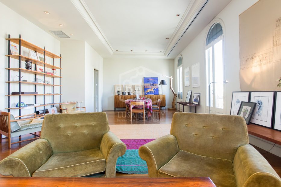 Apartment à Barcelona, Espagne 4 chambres, 210 m2 No. 147743