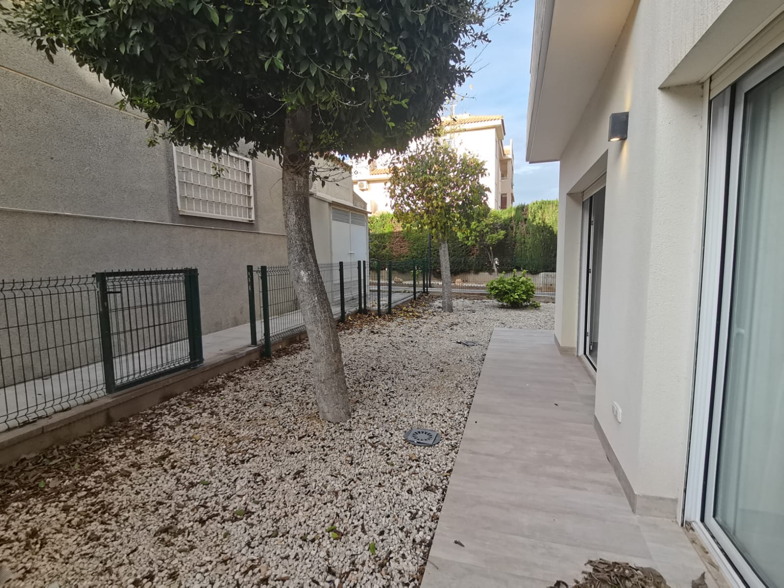 Apartamento en Torrevieja, Alicante, España 3 dormitorios, 117 m2 No. 188537