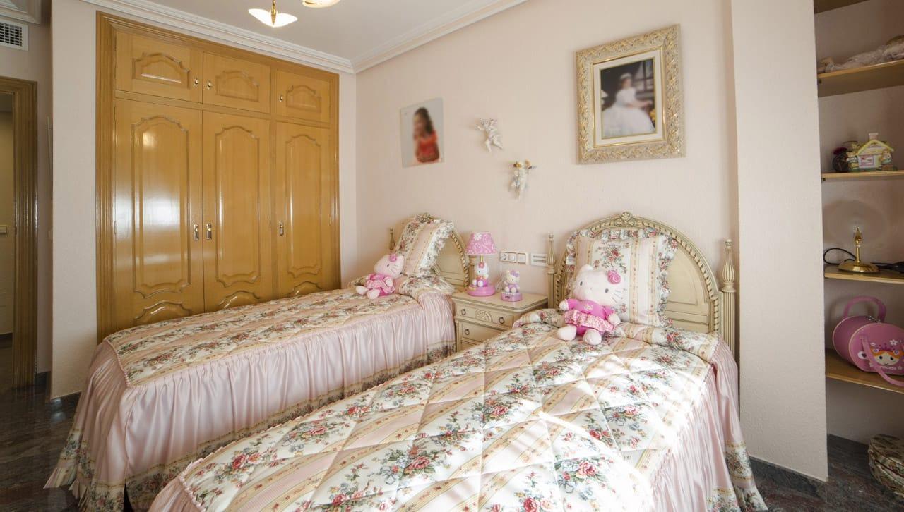 Kamienica w Los Alcazares, Murcia, Hiszpania 5 sypialni, 630 mkw. nr 189337