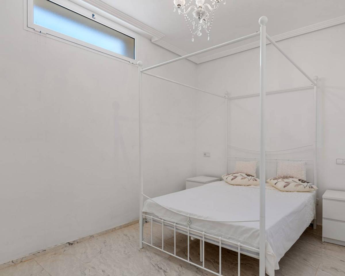 Villa à Ciudad Quesada, Alicante, Espagne 5 chambres, 386 m2 No. 112913