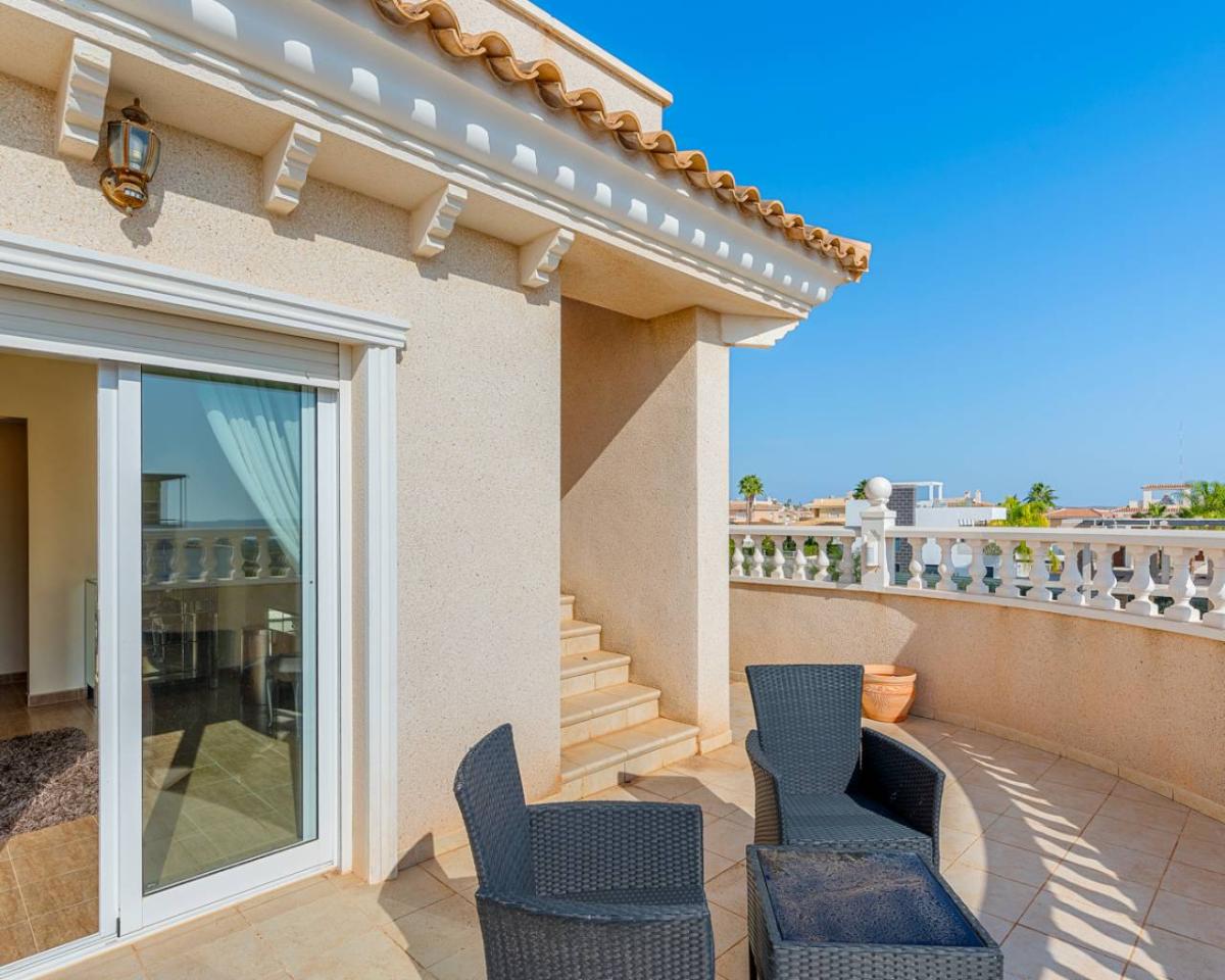 Villa à Ciudad Quesada, Alicante, Espagne 5 chambres, 386 m2 No. 112913