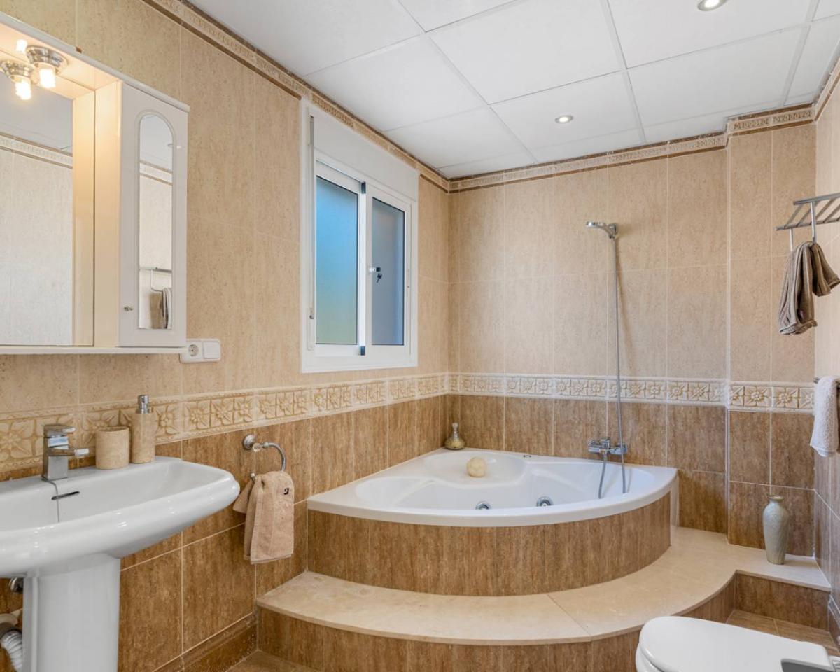 Villa à Ciudad Quesada, Alicante, Espagne 5 chambres, 386 m2 No. 112913