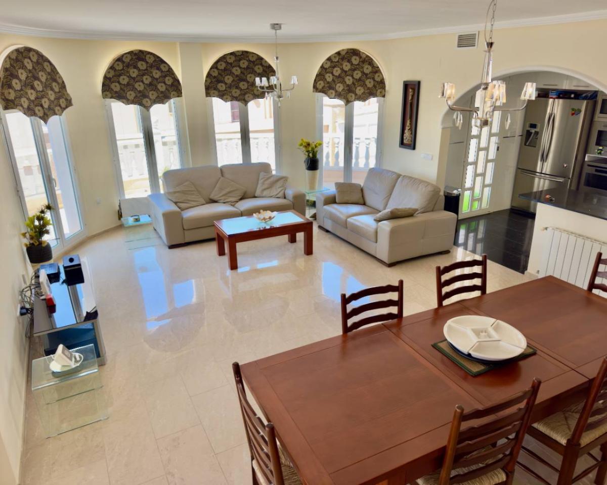Villa à Ciudad Quesada, Alicante, Espagne 5 chambres, 386 m2 No. 112913