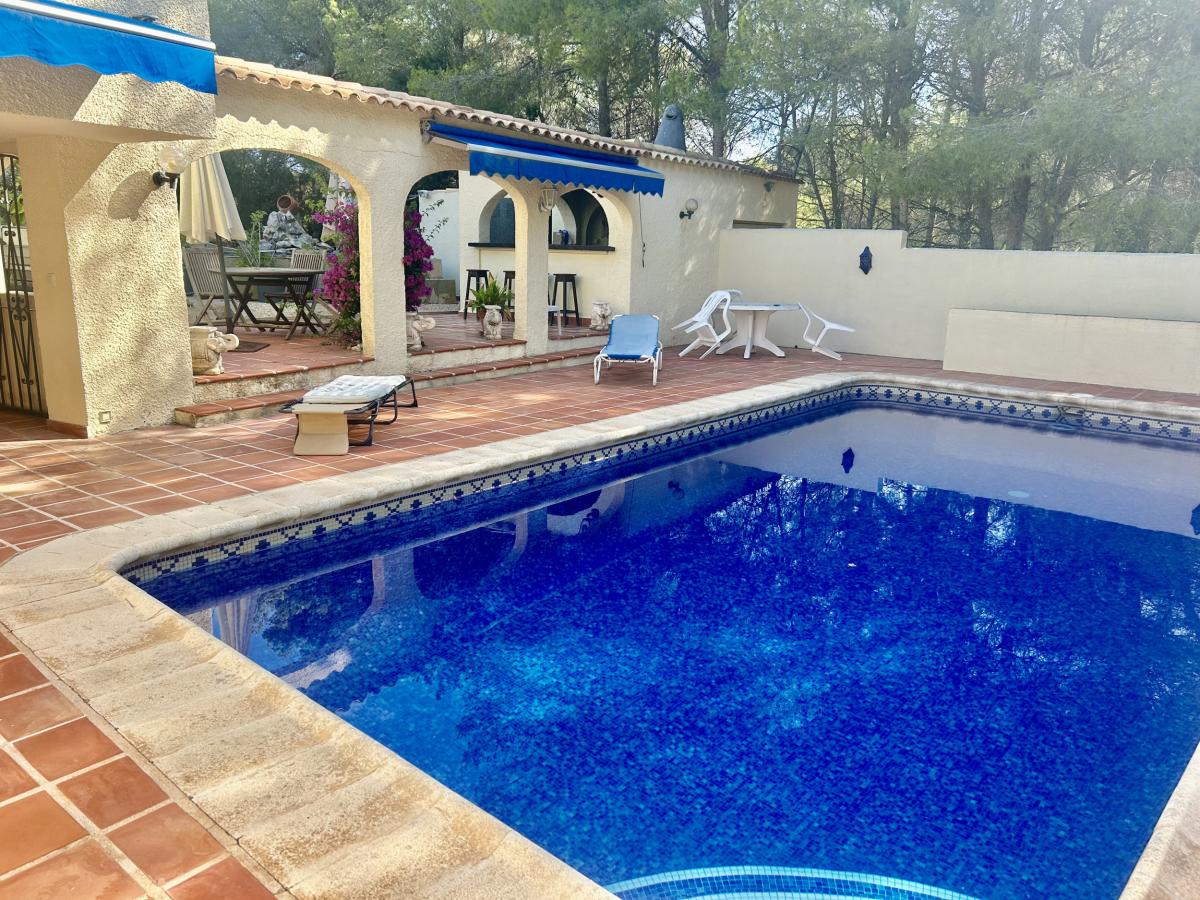 Villa in Javea, Alicante, Spain 5 bedrooms, 346 sq.m. No. 112912