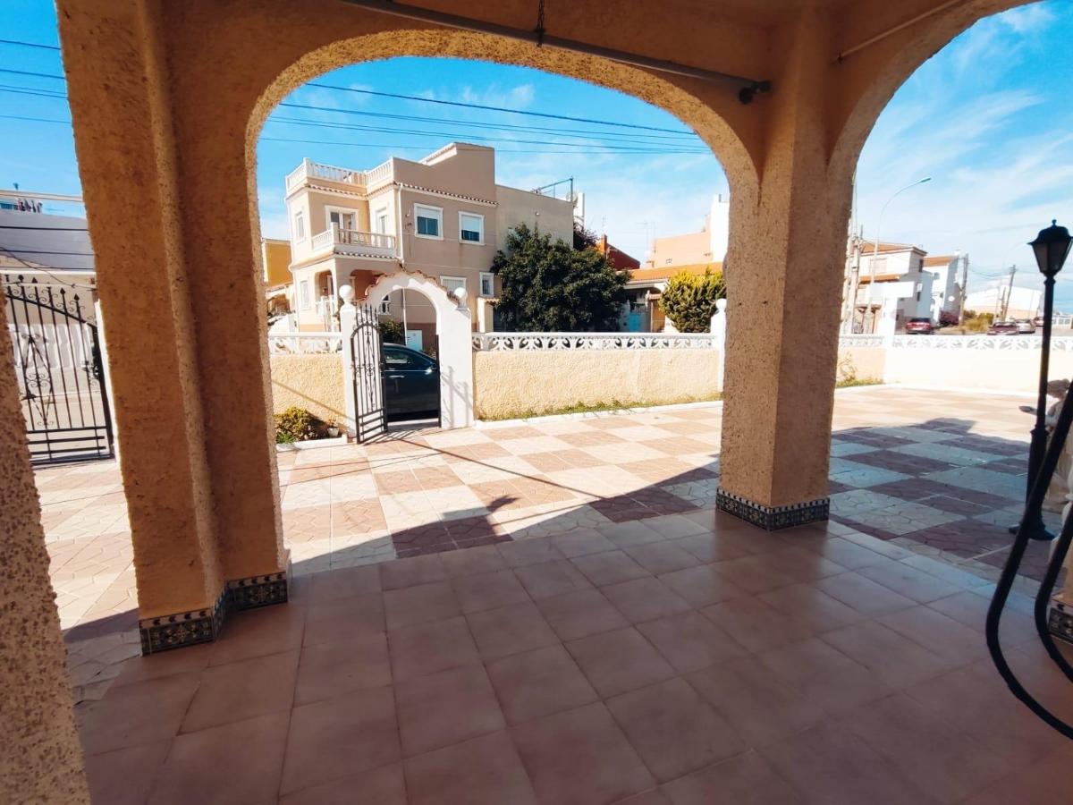 Villa in San Fulgencio, Alicante, Spain 4 bedrooms, 90 sq.m. No. 112909