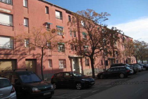 Apartamento en Sabadell, Barcelona, España 4 dormitorios, 78 m2 No. 191179