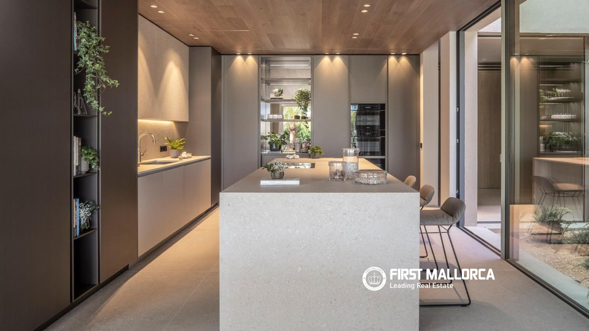 Huvila Santa Ponsa, Mallorca, Espanja 4 makuuhuonetta, 613 m2 No. 193658