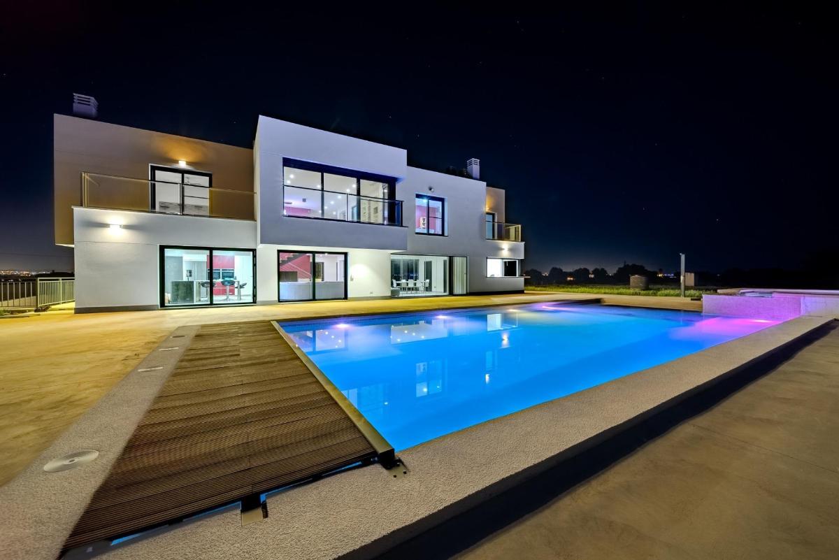 Villa à La Marina, Alicante, Espagne 5 chambres, 506 m2 No. 148925