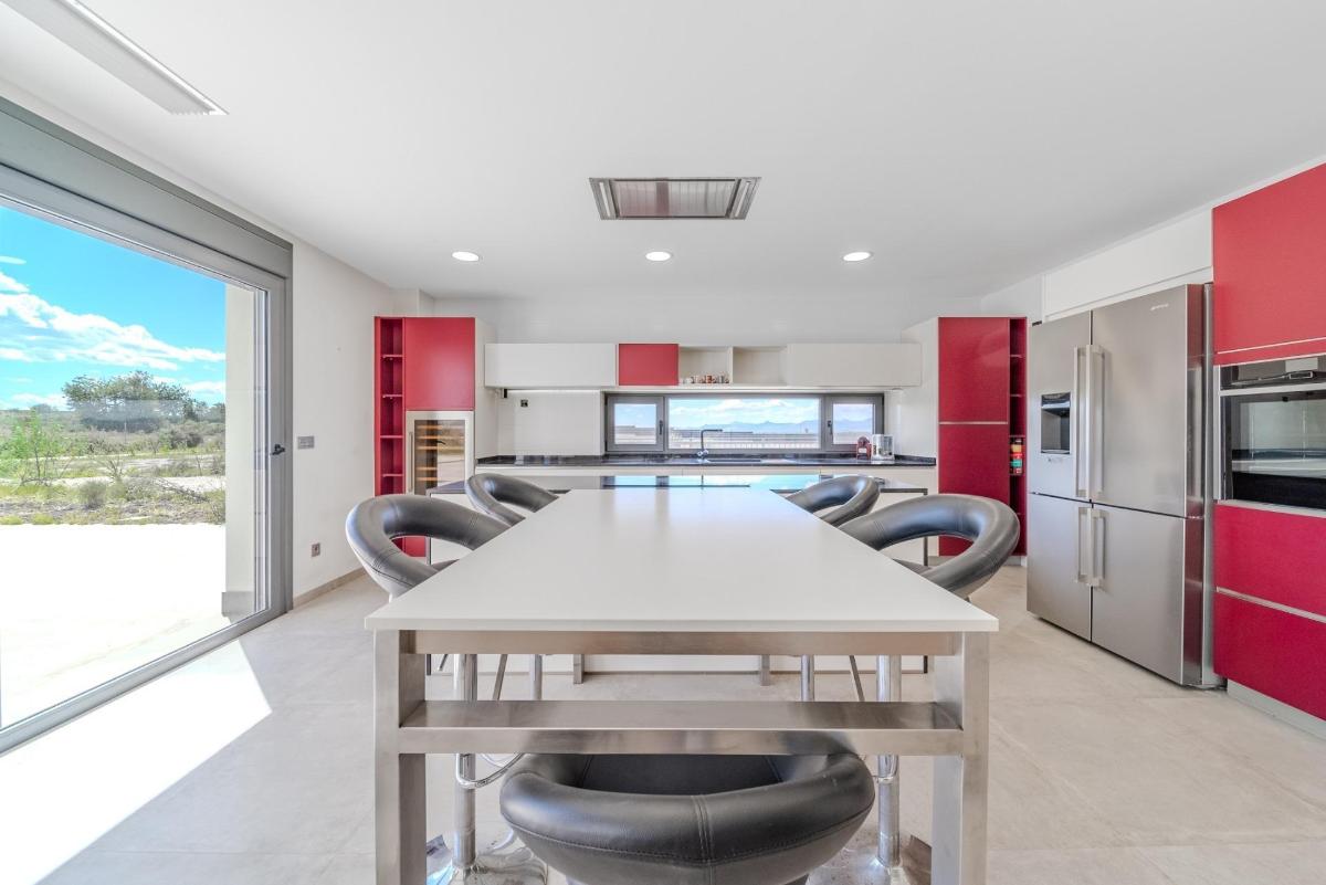 Villa à La Marina, Alicante, Espagne 5 chambres, 506 m2 No. 148925