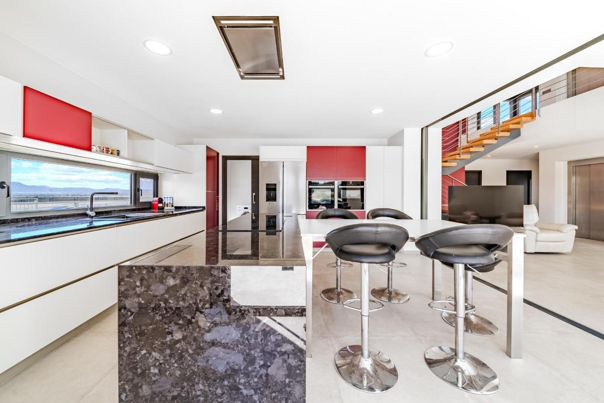 Villa à La Marina, Alicante, Espagne 5 chambres, 506 m2 No. 148925
