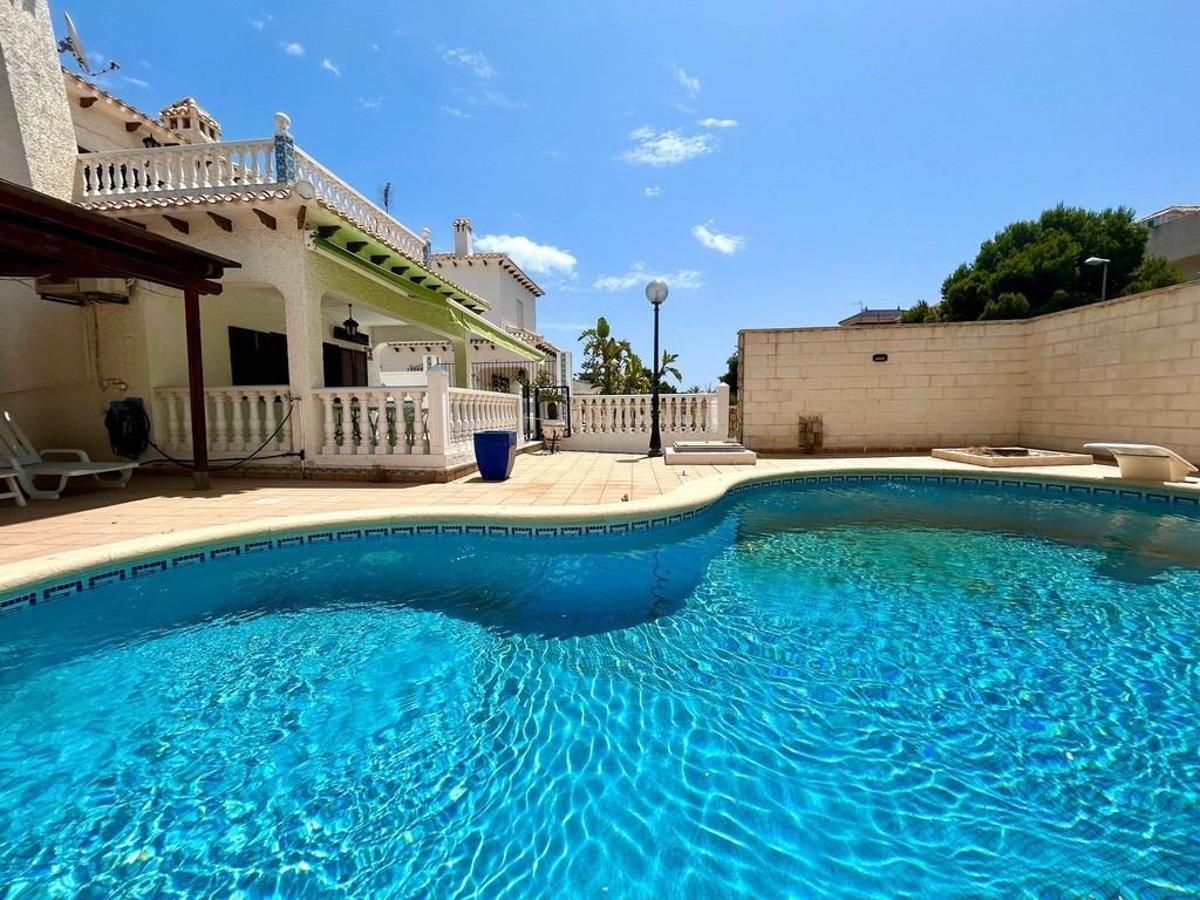 Villa in Alicante, Spanien 4 Schlafzimmer, 184 m2 Nr. 148922