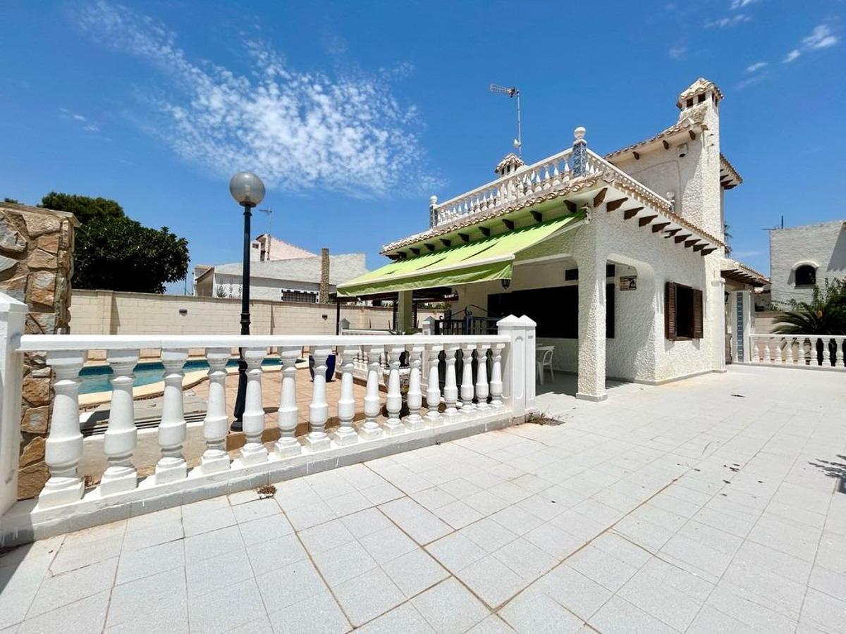 Villa in Alicante, Spanien 4 Schlafzimmer, 184 m2 Nr. 148922