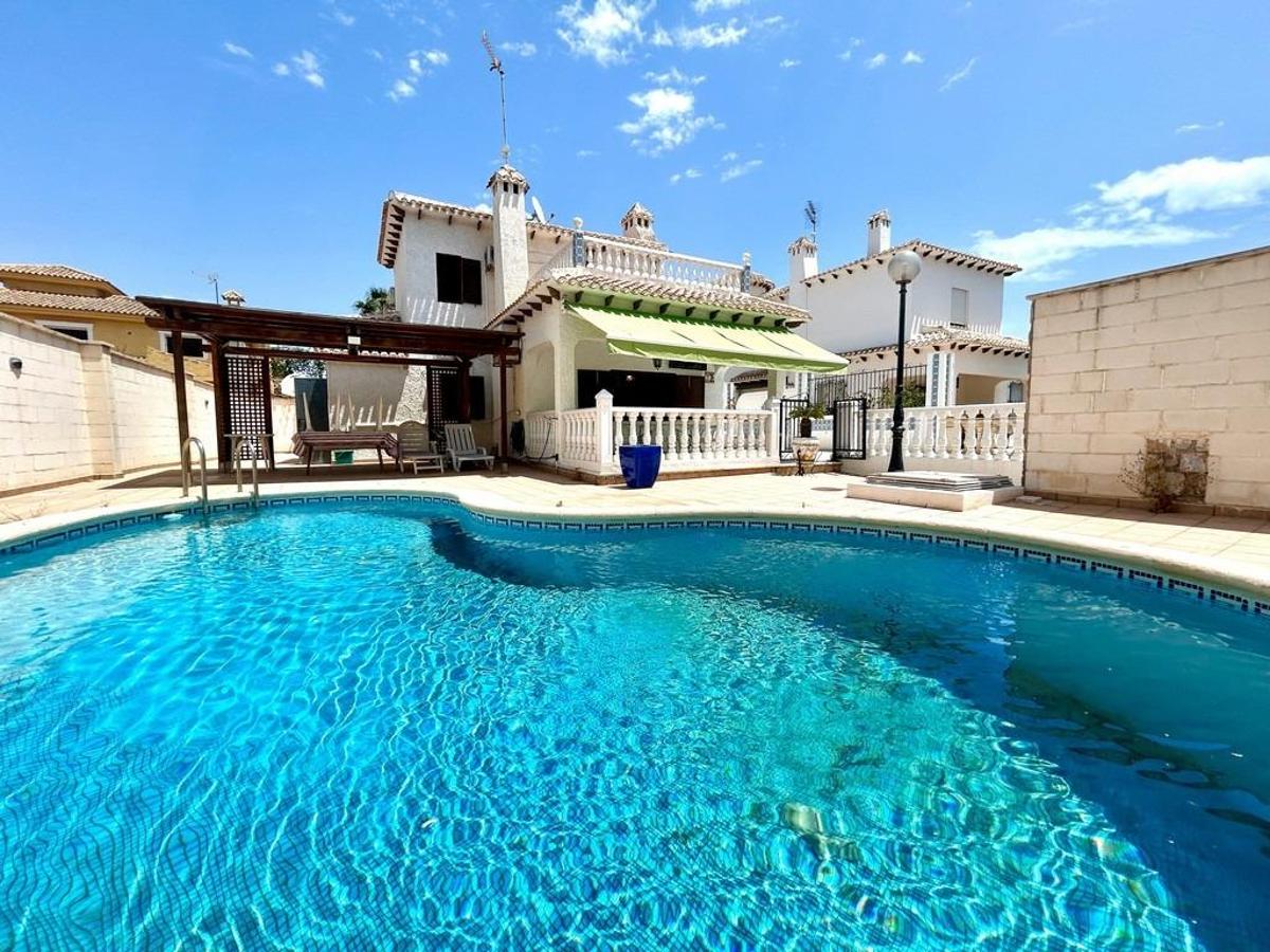 Villa in Alicante, Spanien 4 Schlafzimmer, 184 m2 Nr. 148922