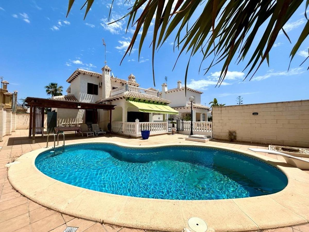 Villa in Alicante, Spanien 4 Schlafzimmer, 184 m2 Nr. 148922