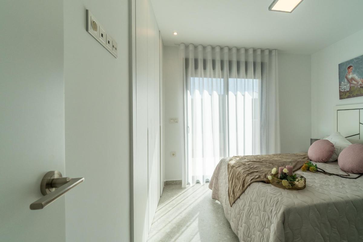 Bungalow a Torrevieja, Alicante, Spagna 3 camere da letto, 82 mq. N° 148924