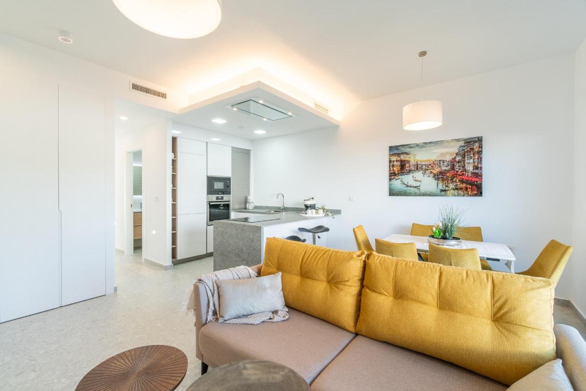 Bungalow a Torrevieja, Alicante, Spagna 3 camere da letto, 82 mq. N° 148924