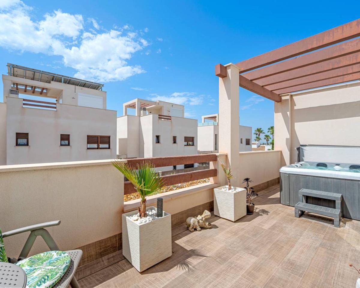 Villa a Ciudad Quesada, Alicante, Spagna 3 camere da letto, 101 mq. N° 148927