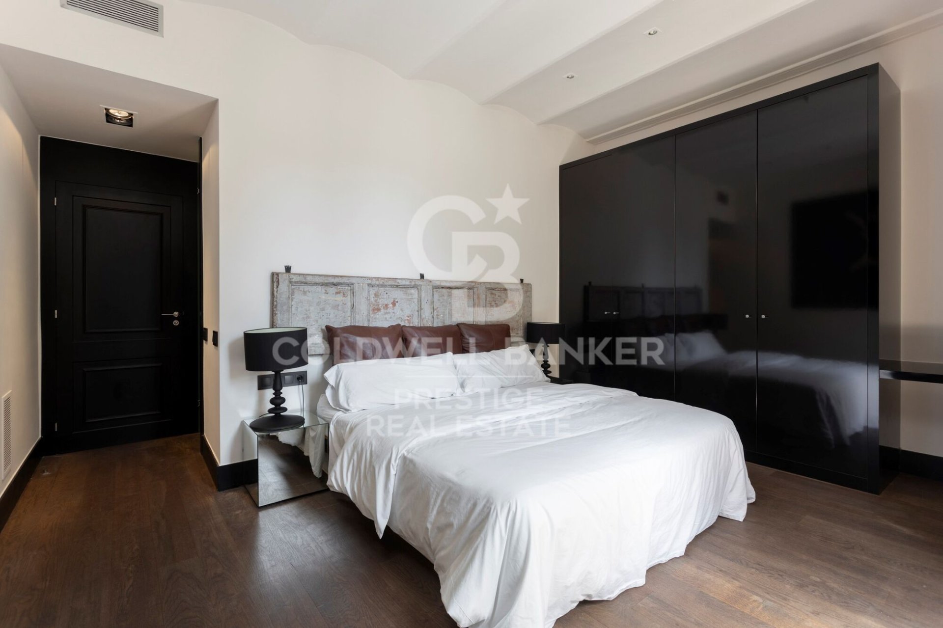 Apartament w Barcelona, Hiszpania 3 sypialnie, 153 mkw. nr 160146