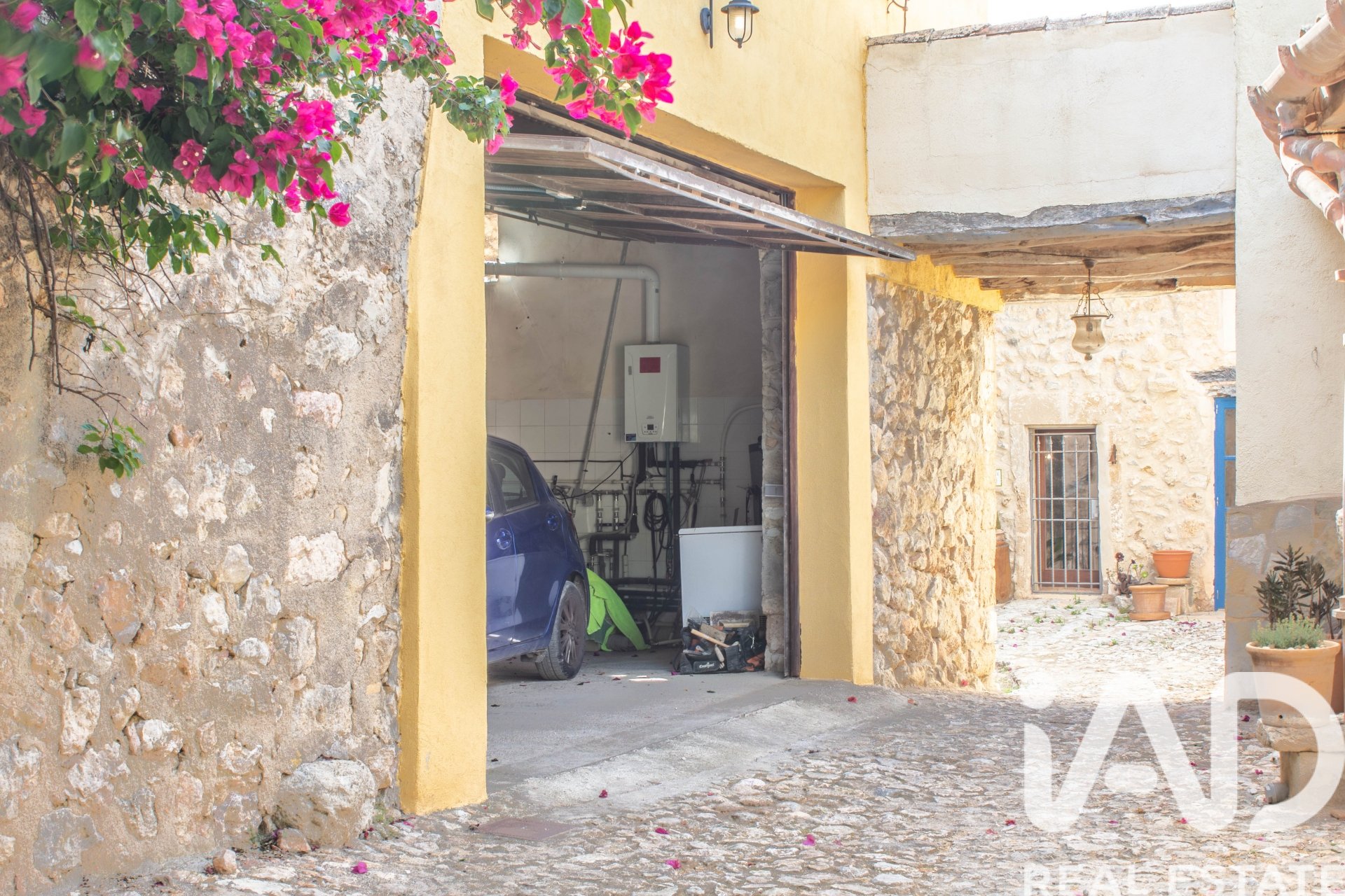 House in Andratx, Mallorca, Spain 2 bedrooms, 265 sq.m. No. 172436