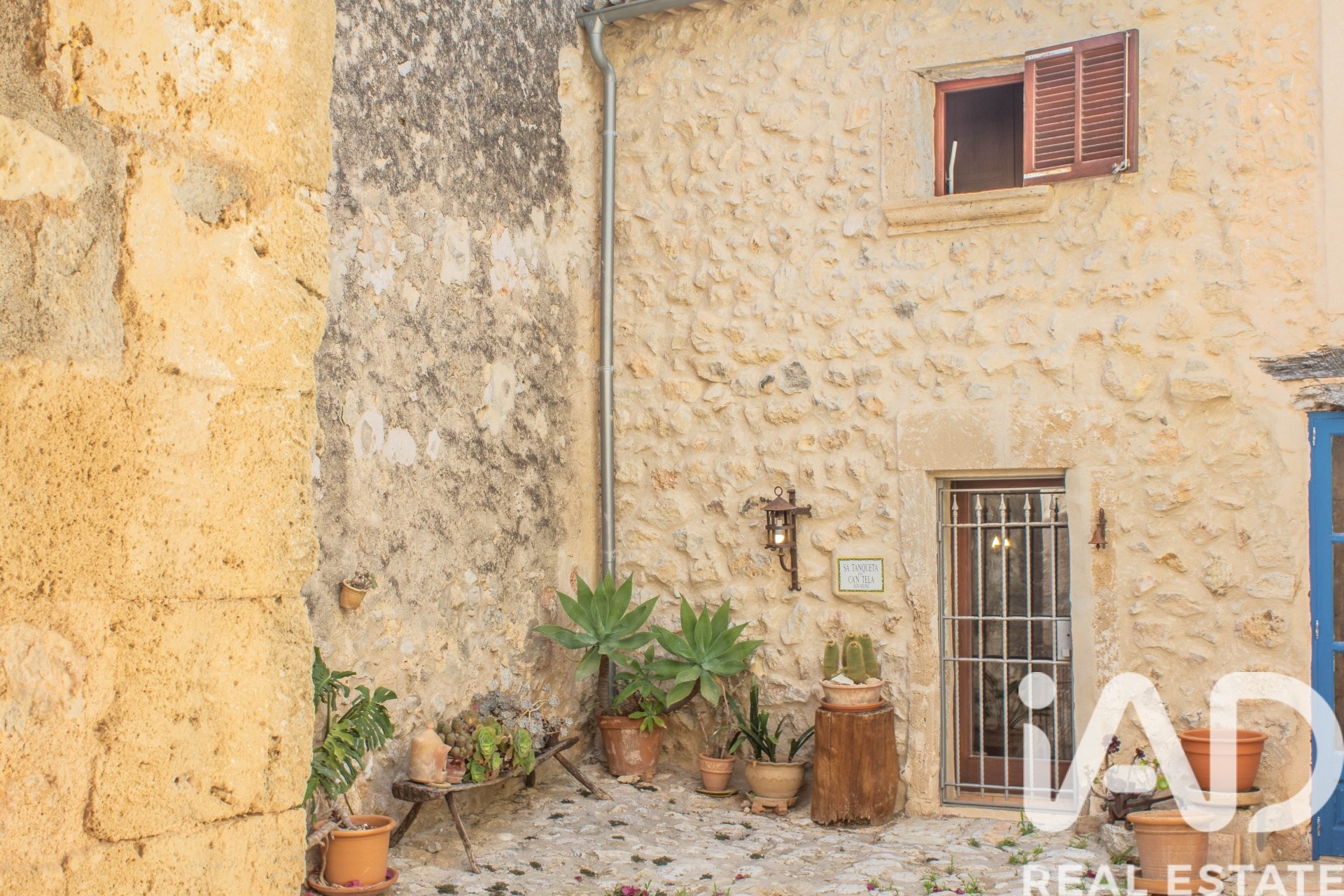 House in Andratx, Mallorca, Spain 2 bedrooms, 265 sq.m. No. 172436