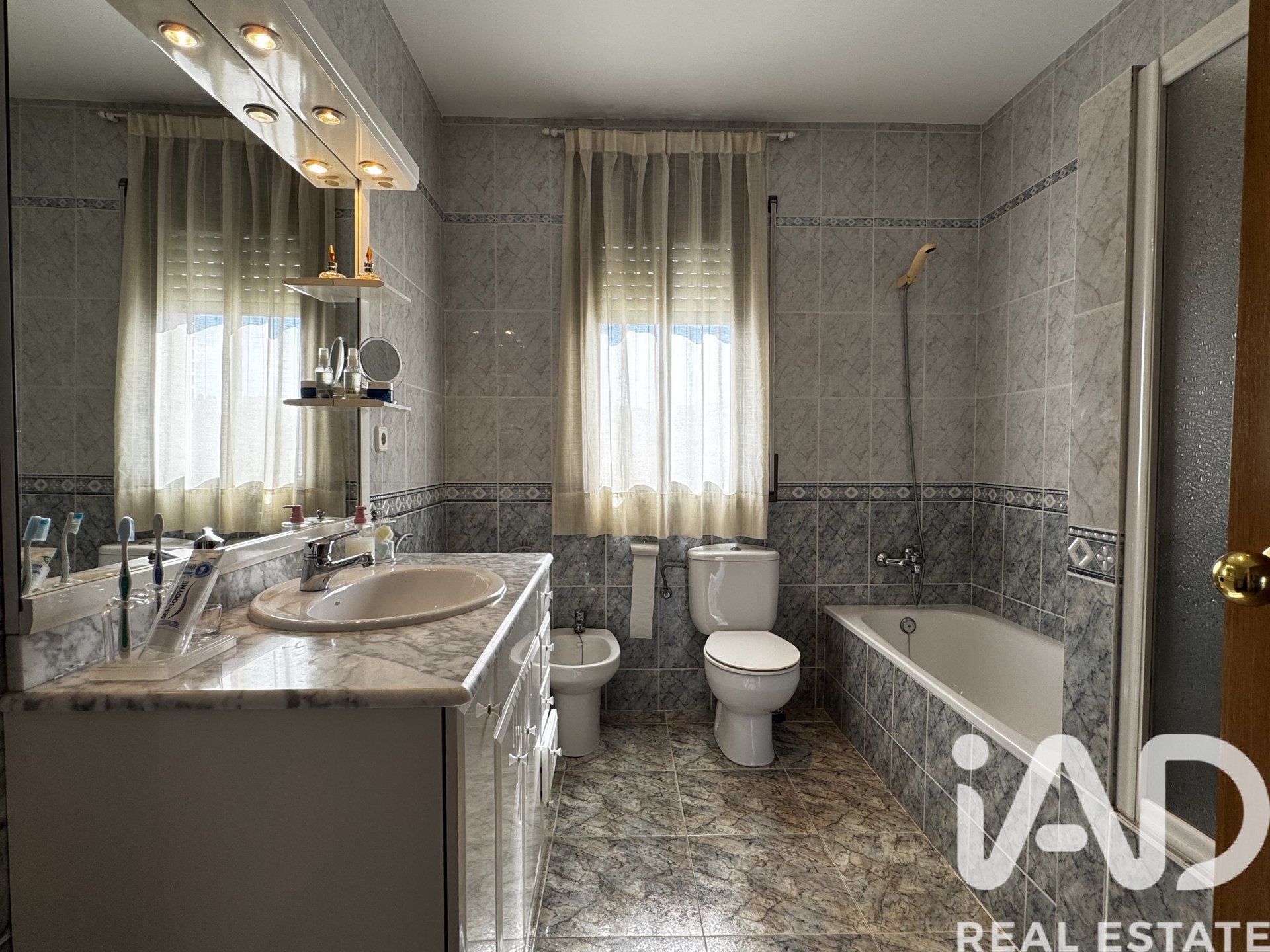 Talo Sitges, Barcelona, Espanja 3 makuuhuonetta, 226 m2 No. 172439