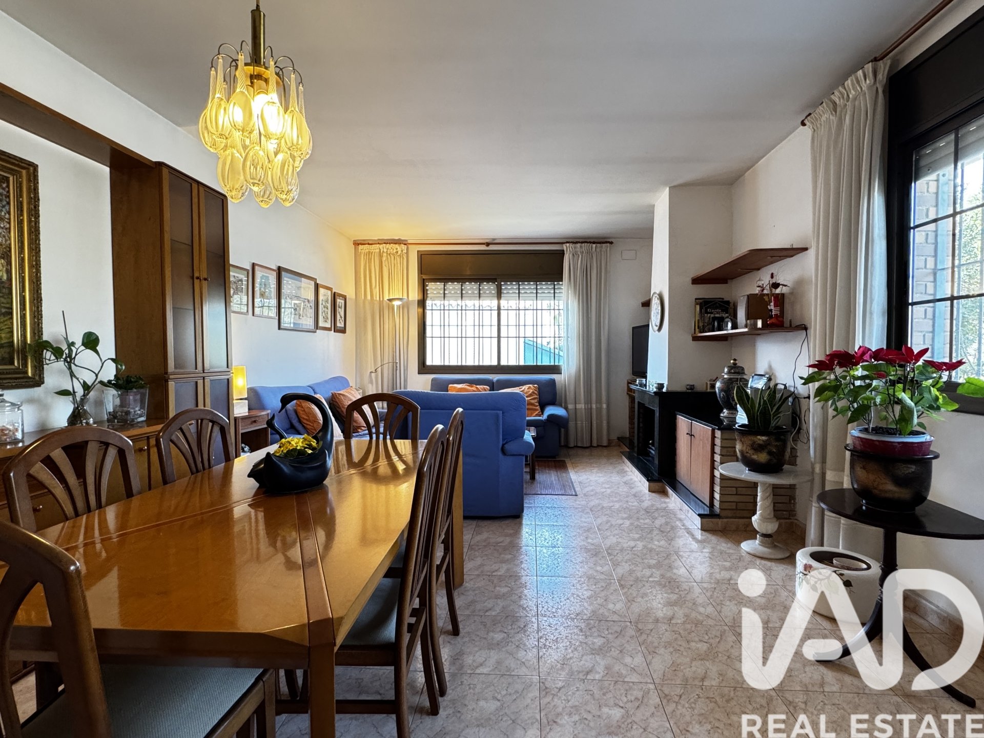 Talo Sitges, Barcelona, Espanja 3 makuuhuonetta, 226 m2 No. 172439