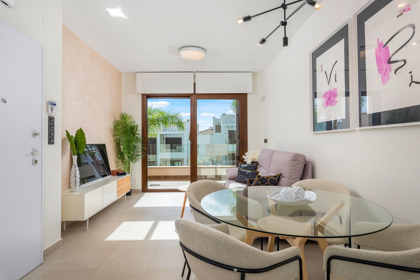 Bungalow à Torrevieja, Alicante, Espagne 2 chambres, 63 m2 No. 137288
