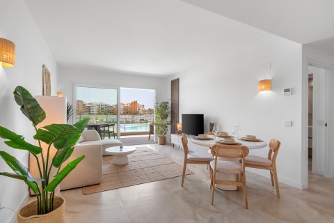 Apartment in Punta Prima, Alicante, Spain 2 bedrooms, 66 sq.m. No. 190329