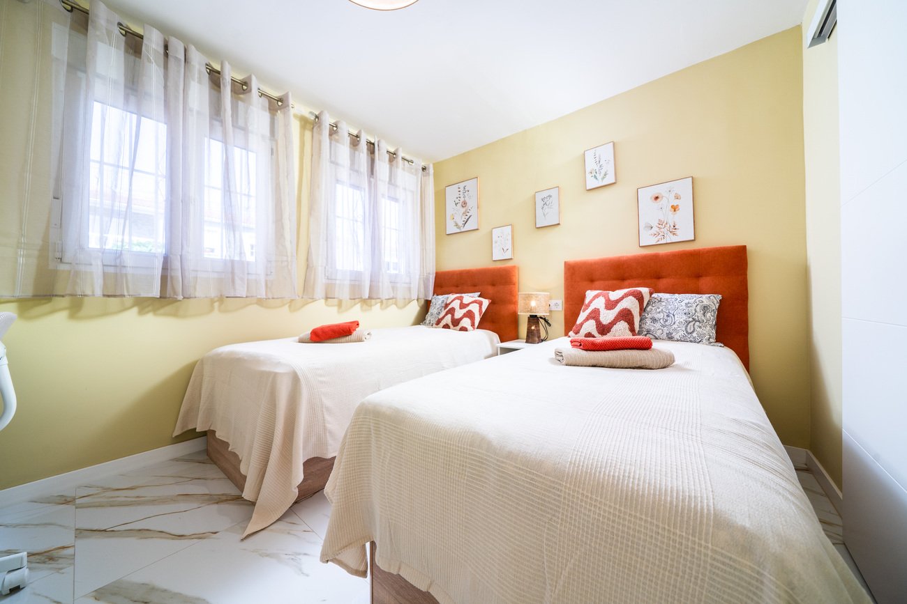 Apartment in La Veleta, Alicante, Spain 2 bedrooms, 40 sq.m. No. 190332