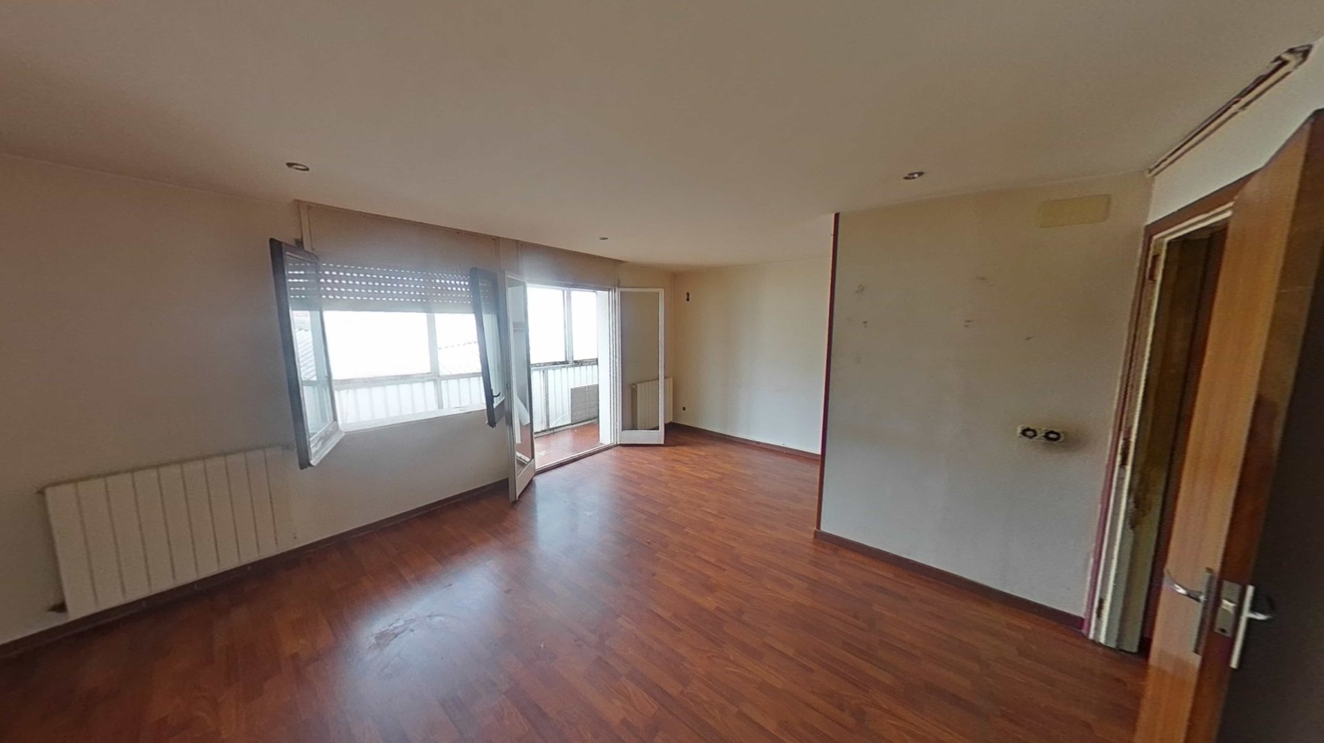 Huoneisto Manlleu, Barcelona, Espanja 4 makuuhuonetta, 85 m2 No. 191127