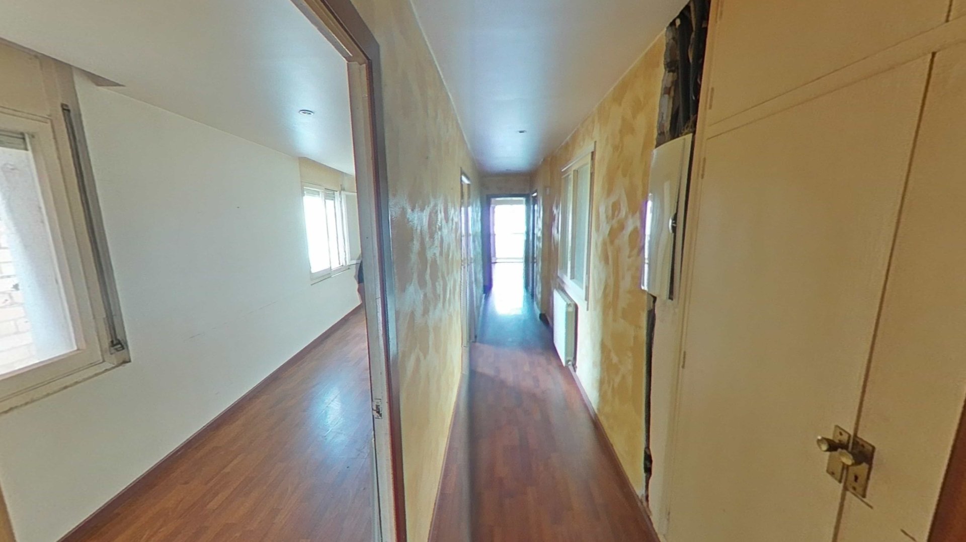 Huoneisto Manlleu, Barcelona, Espanja 4 makuuhuonetta, 85 m2 No. 191127