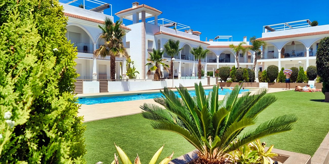 Apartment in Alicante, Spain 2 bedrooms, 80 sq.m. No. 115196