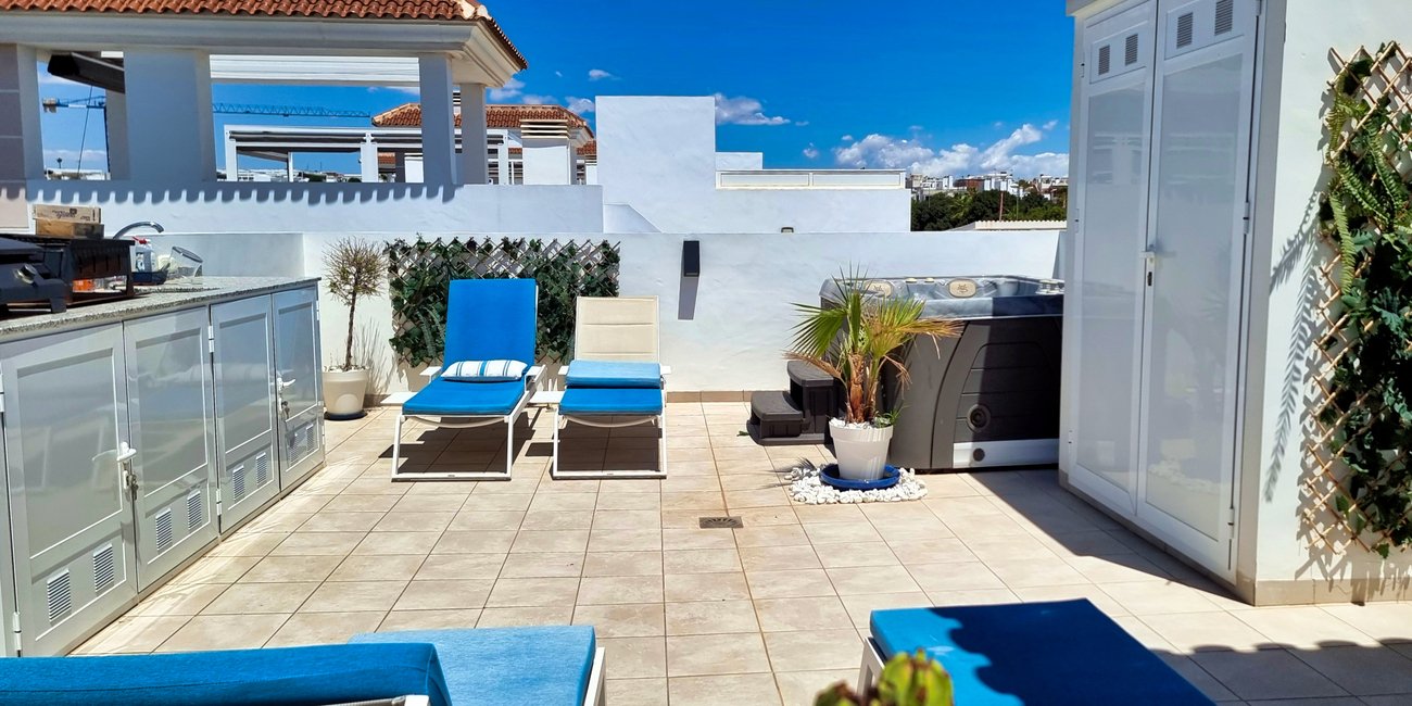 Apartment in Alicante, Spain 2 bedrooms, 80 sq.m. No. 115196