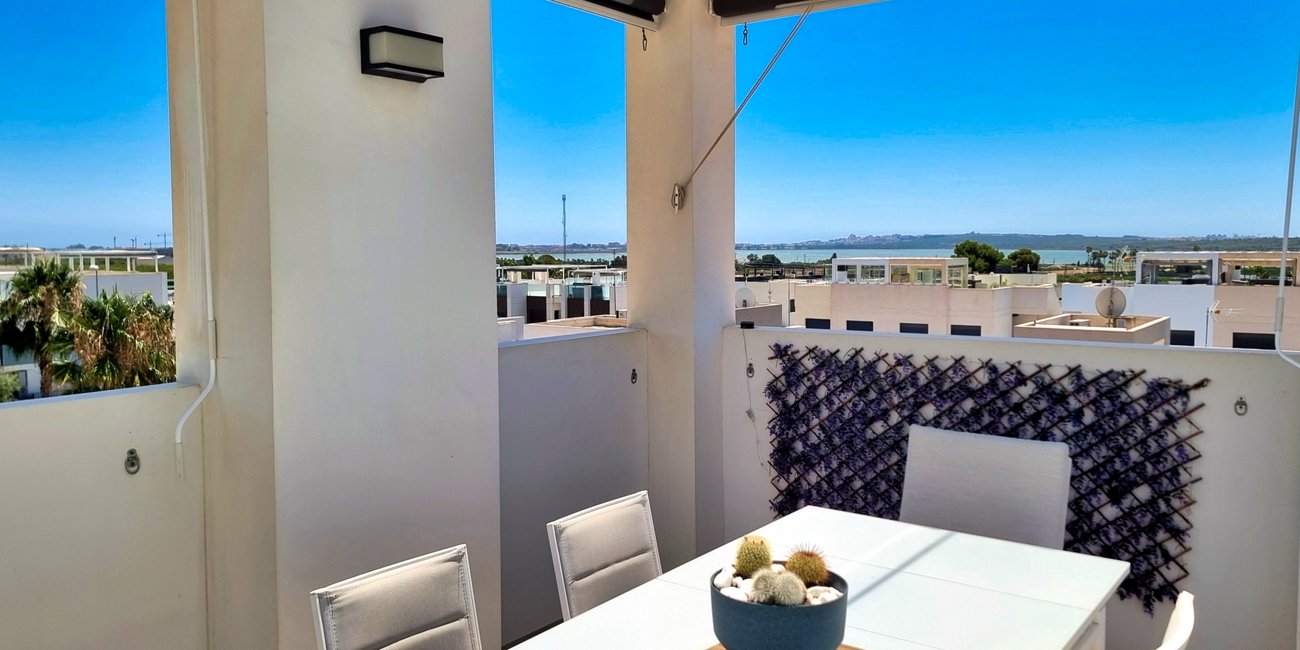 Apartment in Alicante, Spain 2 bedrooms, 80 sq.m. No. 115196