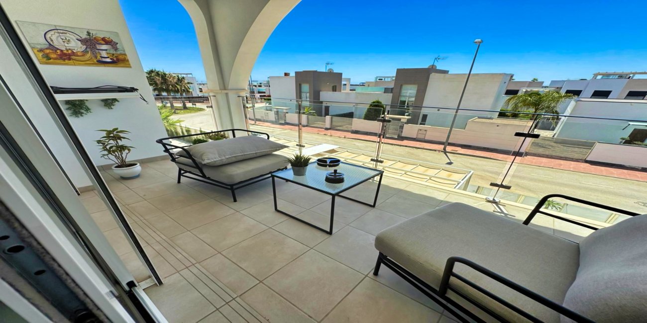 Apartment in Alicante, Spain 2 bedrooms, 80 sq.m. No. 115196