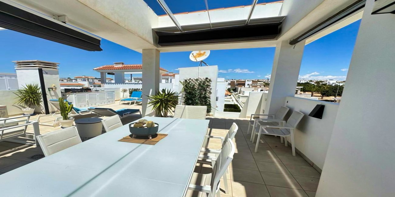 Apartment in Alicante, Spain 2 bedrooms, 80 sq.m. No. 115196