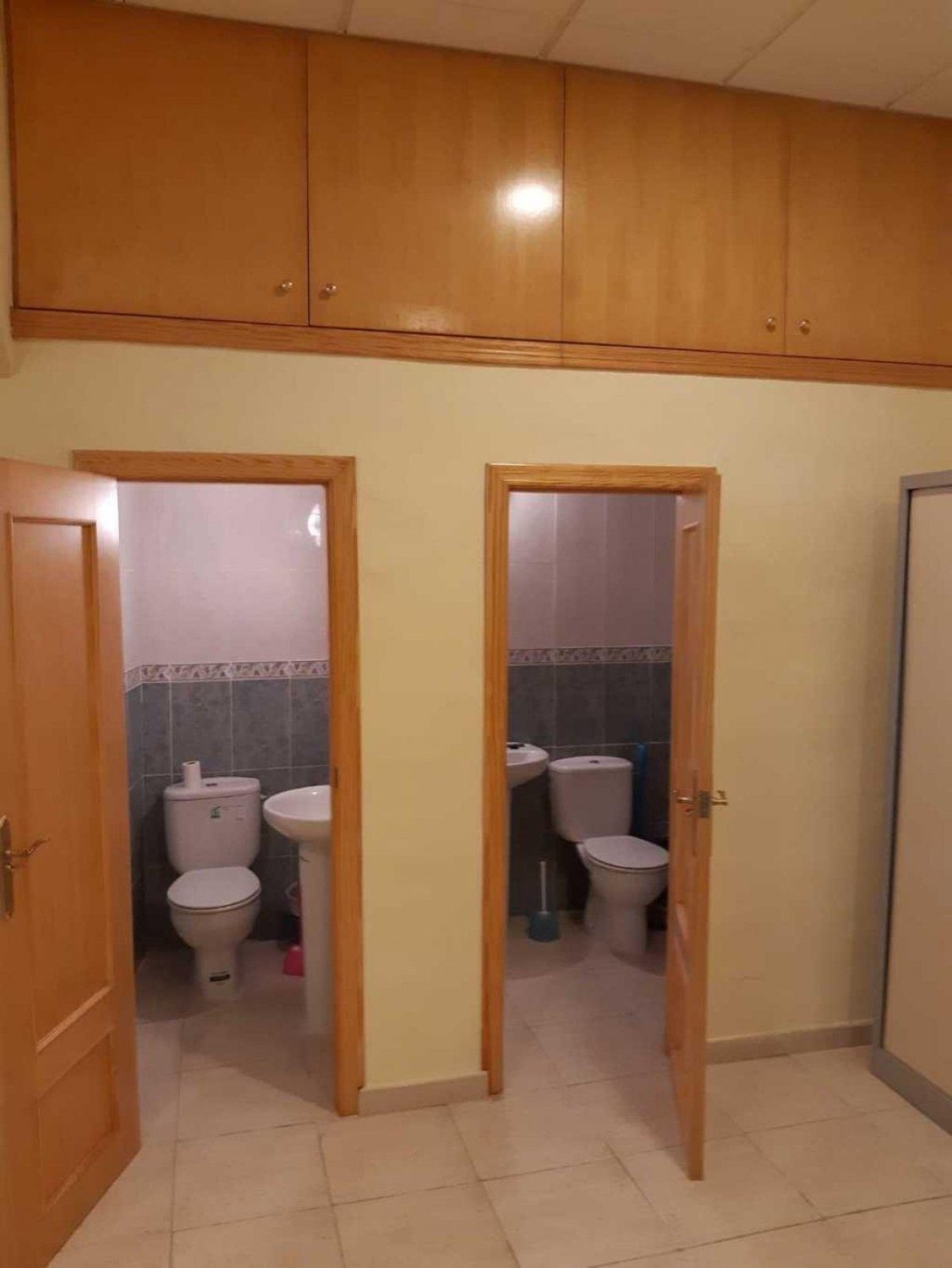 Lokal usługowy w Torrevieja, Alicante, Hiszpania 50 mkw. nr 183839