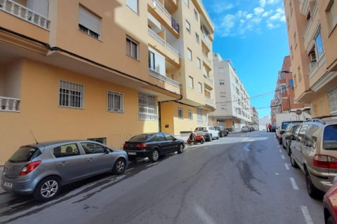 Apartment in Torrevieja, Alicante, Spain 2 bedrooms, 65 sq.m. No. 183838
