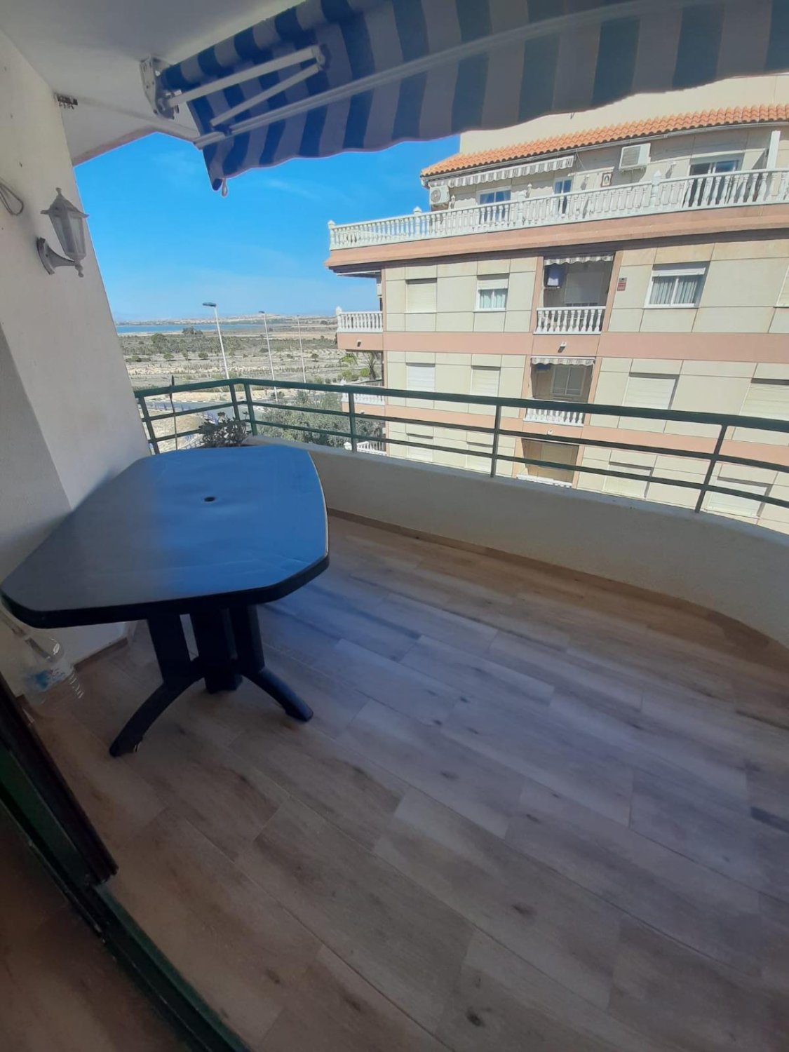 Appartamento a Torrevieja, Alicante, Spagna 2 camere da letto, 65 mq. N° 183835