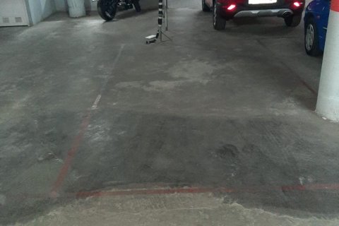 Garage à Torrevieja, Alicante, Espagne 11 m2 No. 183837