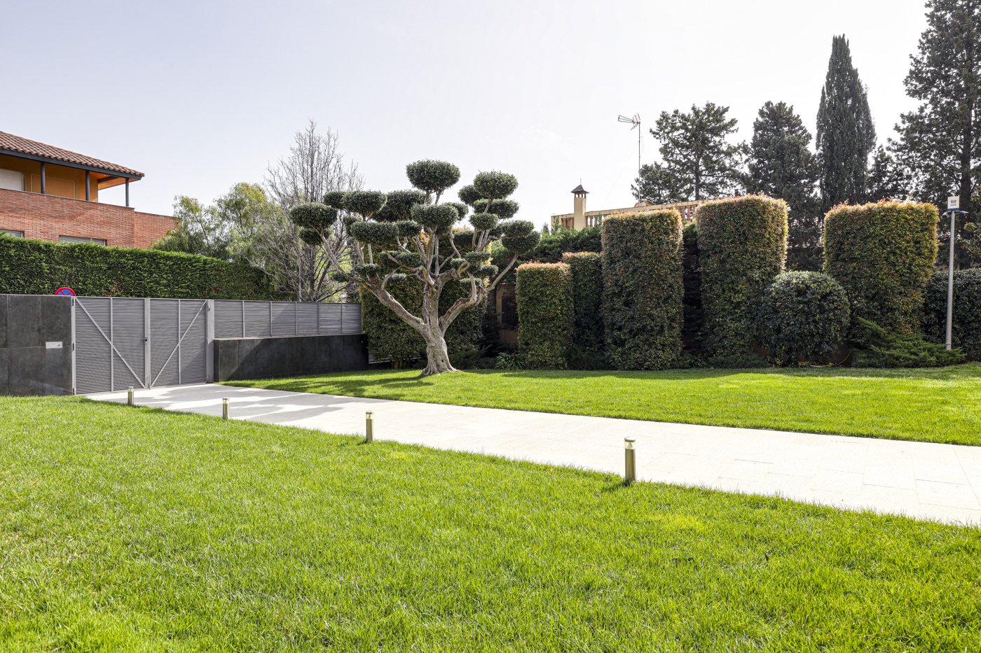 Hus i Barcelona, Spanien 7 sovrum, 900 kvm. Nr. 96530