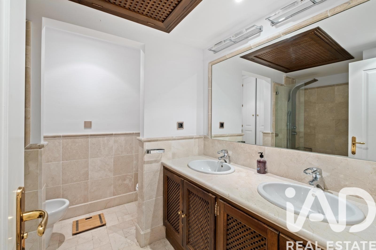Huoneisto Marbella, Malaga, Espanja 1 makuuhuone, 248 m2 No. 172866